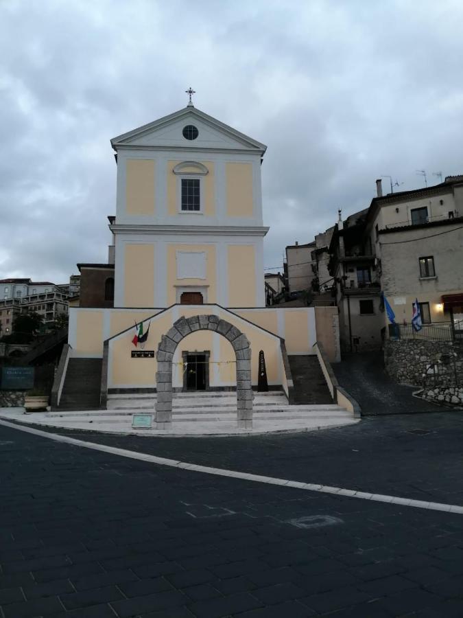 I Trecento Hotel Padula Exterior photo